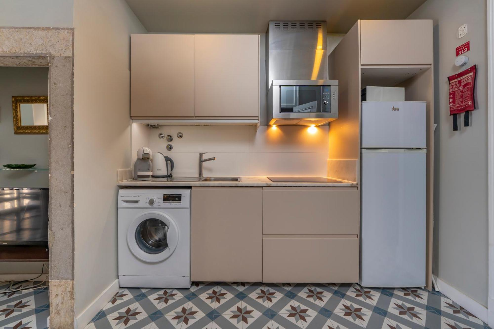 Portuguese Charm In Lisbon Apartment ภายนอก รูปภาพ